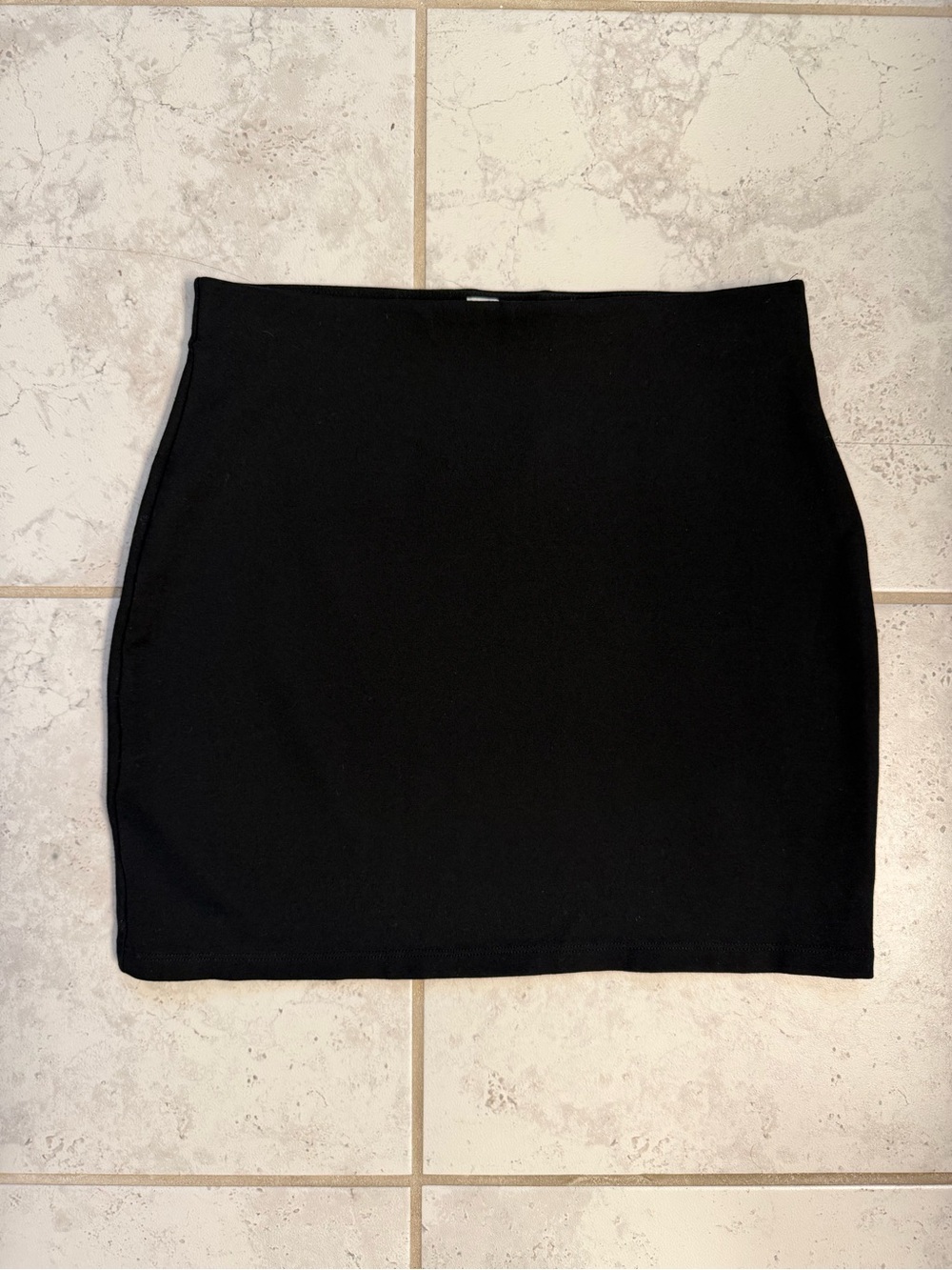 Aritzia | Sunday Best Black Minimalist Comfort Stretch Capsule Mini Skirt | Sz S
